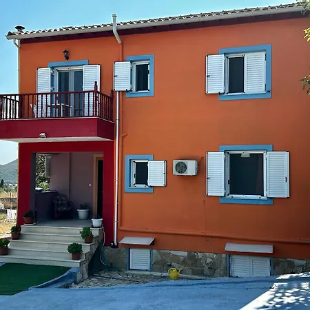 Sofias Guest house Marantochori